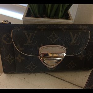 Louis Vuitton Astrid wallet